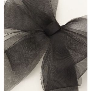 Vera Wang Bow Belt